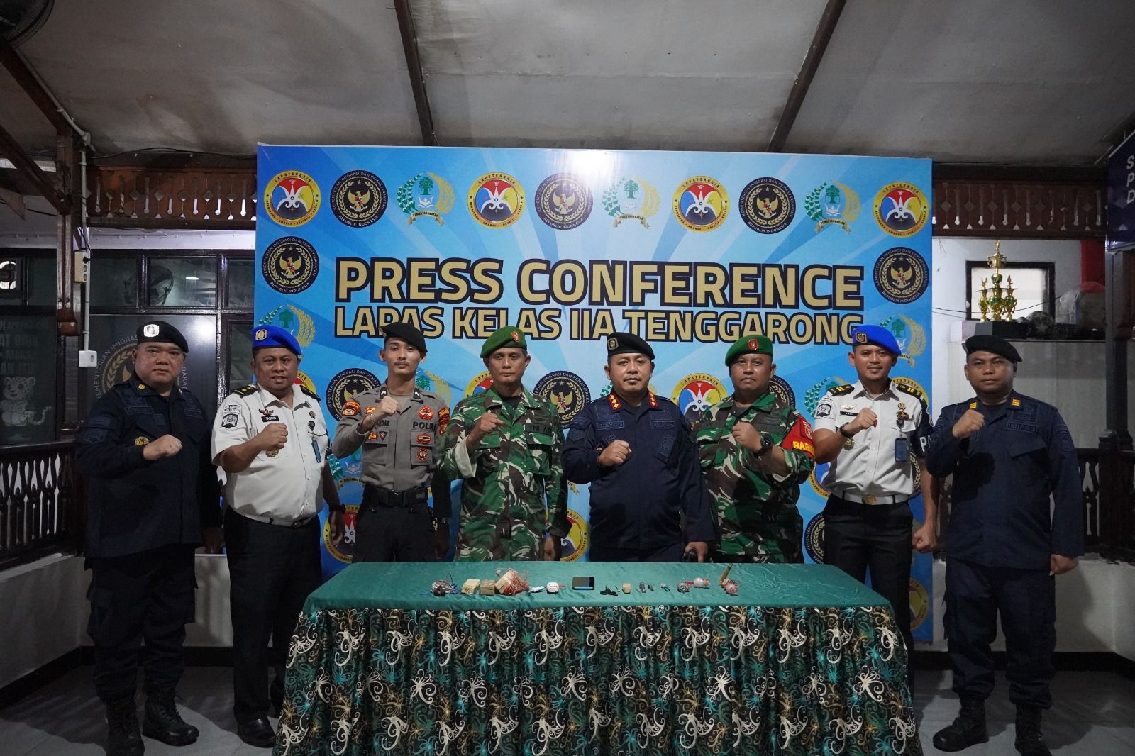 Suasana Razia Blok Hunian di Lapas Kelas IIA Tenggarong. (Dok. Humas Lapas Kelas IIA Tenggarong)