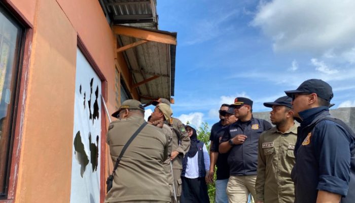 Tiga Bangunan di Aset Kelurahan Baru Tenggarong Dibongkar Satpol PP Kukar