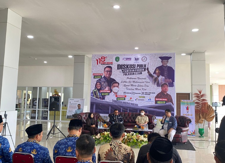 Diskusi Publik dan Pameran Polahan Etam. (Irvan/dutakaltimnews.com)