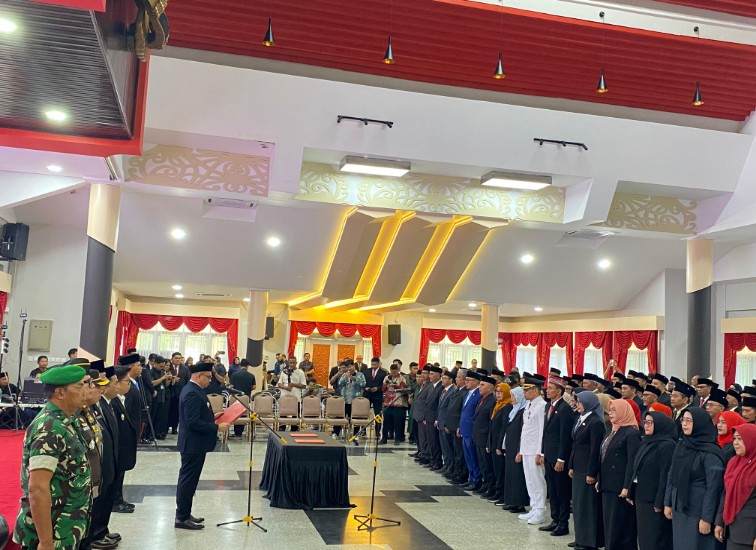 Pelantikan Pejabat di Lingkungan Pemerintah Kabupaten Kutai Kartanega. (Irvan/dutakaltimnews.com)