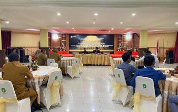 DPRD Kukar mengelar RDP bersama pihak dan BEM Unikarta terkait transparansi data dan kinerja Dinas Lingkungan Hidup dan Kehutanan (DLHK) dalam menjalankan fungsi pengawasan lingkungan terhadap perusahaan-perusahaan yang memperoleh rapor merah. (Irvan/dutakaltimnews.com)