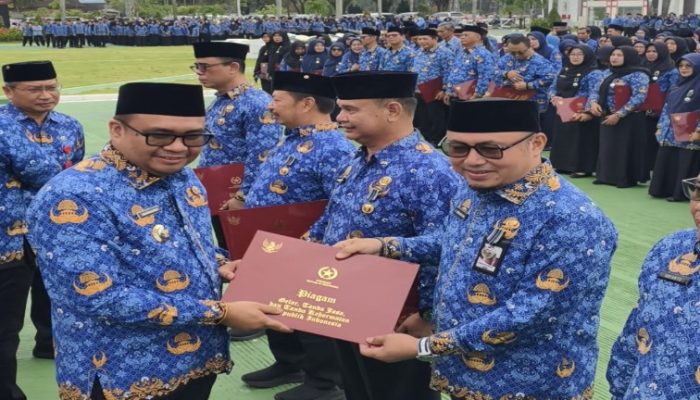 Satyalancana Karya Satya Jadi Pemacu Semangat, Heriansyah Ajak ASN Kukar Tingkatkan Dedikasi