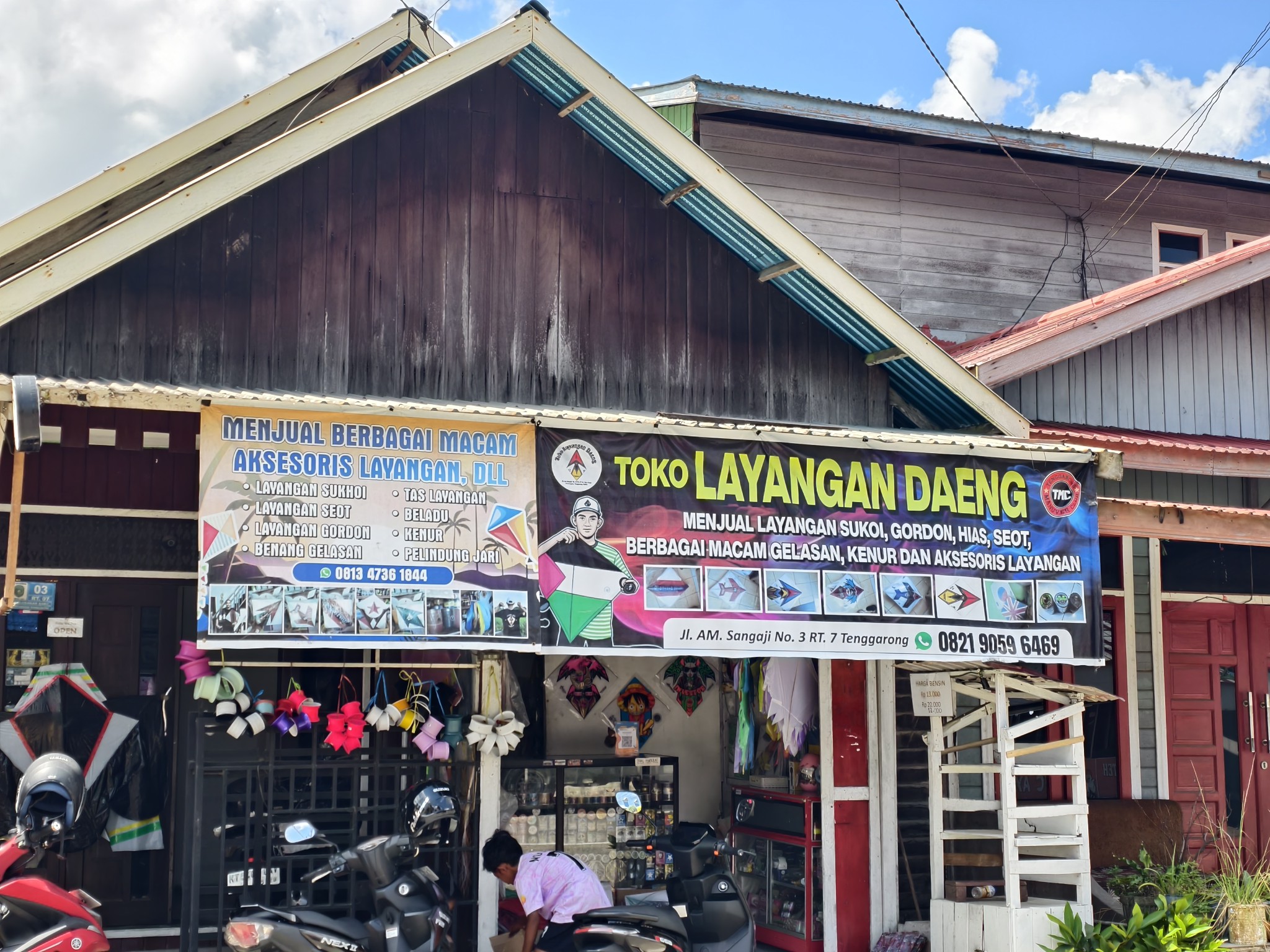 Toko Layangan Daeng di Jalan AM. Sangaji, Kelurahan Baru, Tenggarong (Dok. Andri/dutakaltimnews.com) 