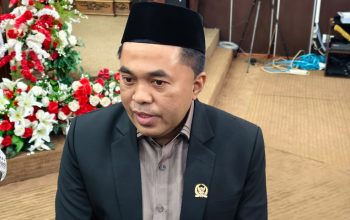 Ketua DPRD Kukar, Ahmad Yani, Usai Memimpin Rapat Paripurna Selasa (28/7/2026), (Foto : Andri/dutakaltimnews.com)