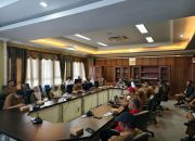 60 Hektare Sawah Terendam, DPRD Kukar Desak Normalisasi Sungai Asam Segera Dilaksanakan 13 RDP DPRD Kukar Terkait Permasalahan Sungai Asam, Kecamatan Tenggarong Seberang, di Ruang Rapat Komisi I DPRD Kukar Senin (20/7/2026), (Foto : Andri/dutakaltimnews.com)