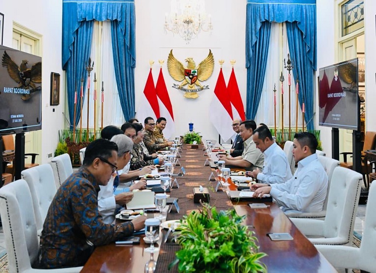 Presiden Prabowo Subianto memimpin rapat bersama jajaran Komite Stabilitas Sistem Keuangan (KSSK)
