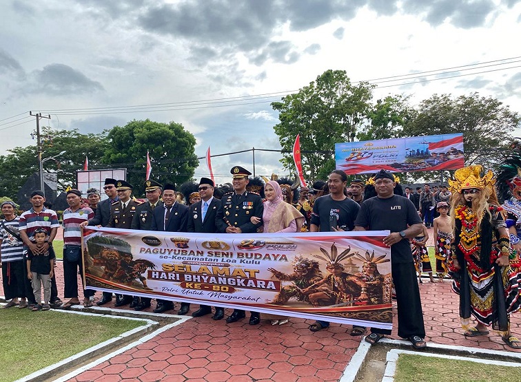 Upacara Hari Bhayangkara ke-80 Tahun 2026 di Polres Kukar. (Irvan/dutakaltimnews.com)