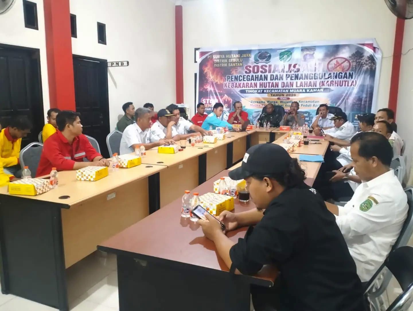 Sosialisasi Pencegahan dan Penanggulangan Kebakaran Hutan dan Lahan (Karhutla) Tingkat Kecamatan Muara Kaman. (Dok. Polsek Muara Kaman)