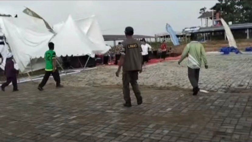 Arena MTQ XIII di Desa Bendang Raya Kecamatan Tenggarong di Terjang Angin Puting Beliung. (Istimewa)