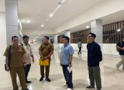 Rendi Solihin Siapkan Revitalisasi Tangga Arung Square, Libatkan UMKM dan Wirausaha Muda 9 Wakil Bupati Kutai Kartanegara, Rendi Solihin, Melakukan Peninjau di Pasar Tangga Arung Square. (Irvan/dutakaltimnew.com)