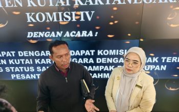 TRC PPA Kaltim Tegaskan Izin Ponpes Ibadurrahman Dicabut, Desak Pemerintah Cegah Munculnya Korban Baru 8 Kuasa hukum Tim Reaksi Cepat Perlindungan Perempuan dan Anak Kalimantan Timur (TRC PPA Kaltim) Sudirman, Usai Menghadiri RDP DPRD Senin (6/7/2026), (Foto : Andri/dutakaltimnews.com)
