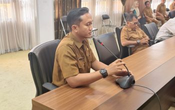 Pemkab Kukar Pastikan Beasiswa Santri Tetap Berlanjut Meski Izin Operasional Ponpes Ibadurrahman Dicabut 5 Kabag Kesra Kukar Fathul Alamin Senin (6/7/2026), (Foto : Andri/dutakaltimnews.com)