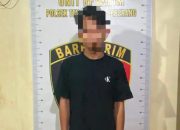 15 Paket Sabu Siap Edar Digagalkan, Polisi Ringkus Pria di Desa Kerta Buana 9 Pelaku Saat di Amankan Petugas Kepolisian. (Dok. Polsek Tenggarong Sebrang)