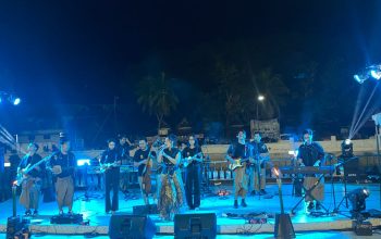 Petala Borneo Rilis Album Kedua “Pura Tana Bhumi”, di Taman Musik Tenggarong. (Irvan/dutakaltimnews.com)