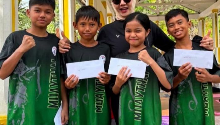 Viral di Media Sosial, Empat Atlet Cilik Muaythai Kukar Dapat Dukungan dari Rita Widyasari
