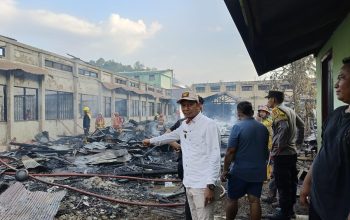 Kebakaran Hanguskan Lima Ruang Kelas SDN 002 Loa Janan, Belajar Dipastikan Tetap Berjalan 3 Kondisi Bangunan SDN 002 Loa Janan Yang Hangus Terbakar (Dok. Pemdes Purwajaya)