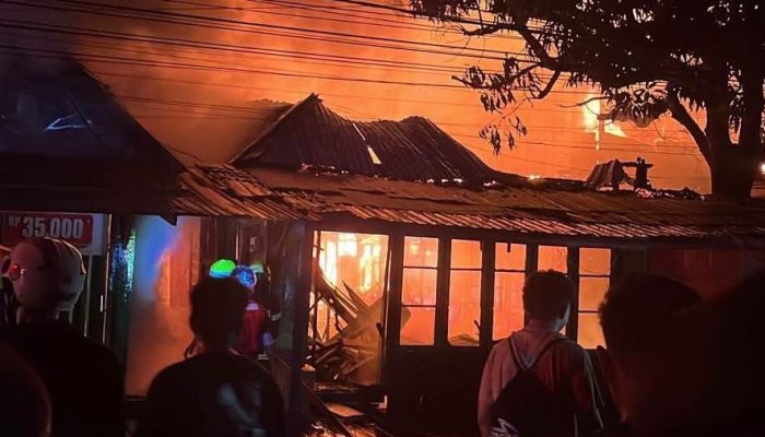 Jago Merah Mengamuk di Kampung Baru, Tujuh Rumah Ludes Terbakar, Kerugian Tembus Rp1 Miliar