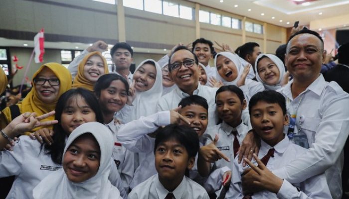 Pemerintah Luncurkan Gerakan Nasional RANA di Lingkungan Sekolah Melalui Momentum MPLS 2026