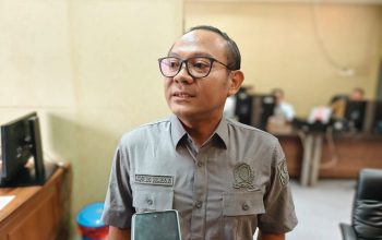 Pengisian Kepala OPD Definitif Dinilai Mendesak, DPRD Kukar Minta Pemkab Percepat Proses 3 Ketua Komisi I DPRD Kukar, Agustunus Sudarsono, Senin (20/7/2026), (Foto : Andri/dutakaltimnews.com)
