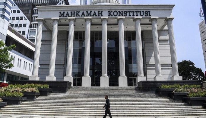 MK Nilai MBG Masuk Anggaran Pendidikan Hambat Perbaikan Sekolah dan Kesejahteraan Guru