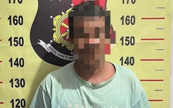 Menyamar Jadi Pembeli, Polisi Ringkus Kurir Sabu di Kembang Janggut 4 Pelaku Saat di Amankan Petugas Kepolisian. (Dok. Polsek Kembang Janggut)