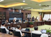 Disdikbud Kukar Pastikan Kepala Sekolah Bukan Pihak yang Sengaja Melanggar Aturan 10 Rapat Dengar Pendapat Anggota Komisi IV DPRD, (Foto : Andri/dutakaltimnews.com)