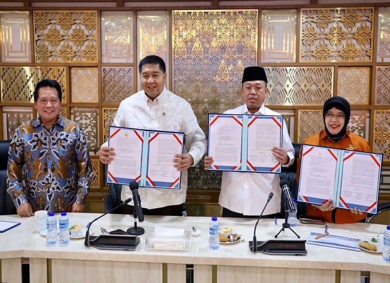 Menteri Agraria dan Tata Ruang/Kepala Badan Pertanahan Nasional (ATR/BPN), Menteri Perumahan dan Kawasan Permukiman (PKP), serta Kepala Badan Pusat Statistik (BPS) (Dok. Kompas.com)