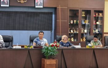 DPRD Kukar Kawal Penyelesaian Temuan BPK Soal Insentif Kepala Sekolah Swasta 5 Suasana RDP DPRD Kukar Penyelesaian Temuan BPK Soal Insentif Kepala Sekolah Swasta, Rabu (22/7/2026), (Foto : Andri/dutakaltimnews.com)