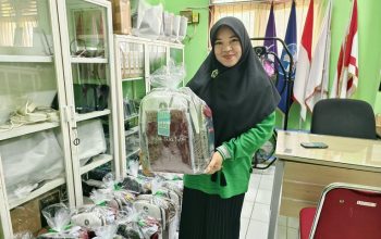 Kepala SDN 011 Tenggarong, Jumaiti Sabri (Foto : Andri/dutakaltimnews.com)