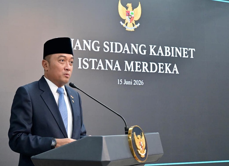 Mensesneg Prasetyo Hadi memberikan keterangan pers di Kompleks Istana Kepresidenan. (Dok: setkab.go.id)