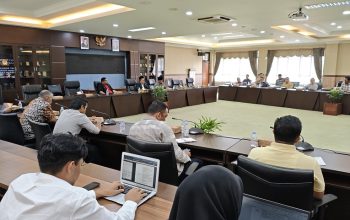 RDP DPRD Kukar Terkait Dugaan Terlaksananya Pembangunan Kebun Plasma PT. Tritunggal Sentra Buana (Foto : Andri/dutakaltimnews.com)