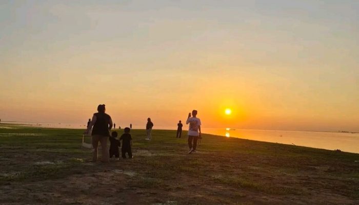 Kemarau Panjang Ubah Wajah Danau Kota Bangun, Aktivitas Warga Ikut Terdampak