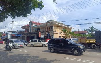 Antrean BBM Mulai Ganggu Jalan, Dishub Kukar Pilih Cari Solusi Ketimbang Blokir Kartu 3 Suasana Antrean BBM di SPBU Timbau. (Irvan/dutakaltimnews.com)