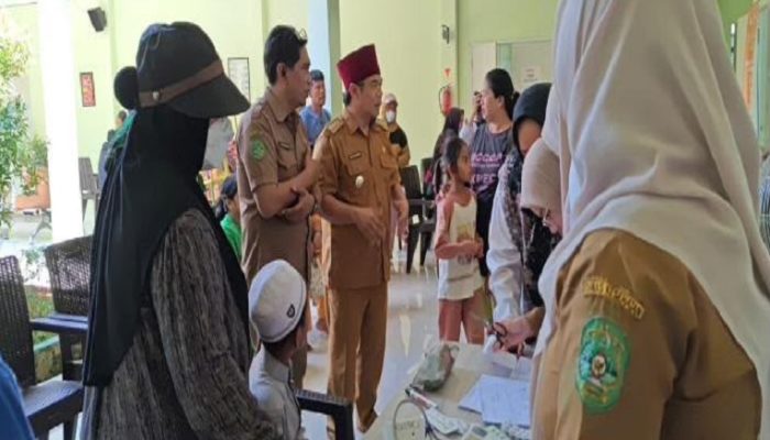 Puluhan Orang Diduga Keracunan Usai Santap MBG di Sebulu, Murid dan Guru Dilarikan ke Puskesmas