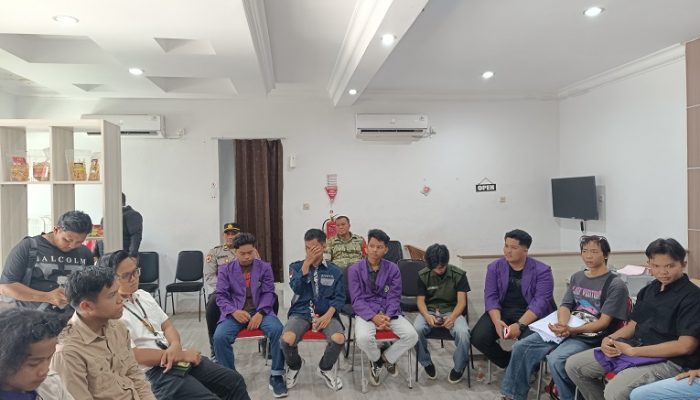 demo mashasiwa unikarta kepada pihak pln2
