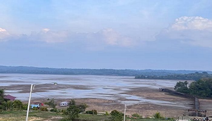 Kemarau Surutkan Danau Tanjung Sarai, Kunjungan Wisatawan Ikut Menurun