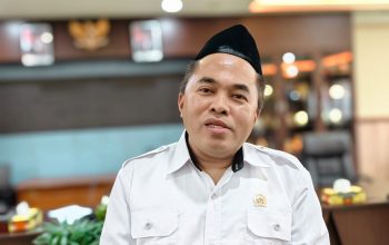DPRD Kukar Dukung Larangan Dapur MBG Gunakan Bahan Subsidi, Ahmad Yani: Jangan Rampas Hak Masyarakat 4 Ketua DPRD Kukar Ahmad Yani (Dok. Andri/ dutakaltimnews.com)