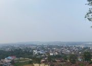 Kabut asap tebal menyelimuti Kota Tenggarong. (Irvan/dutakaltimnews.com)