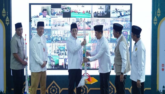 Geber Mas Serentak di 50 Ribu Masjid dan Musala untuk Rumah Ibadah Bersih-Nyaman