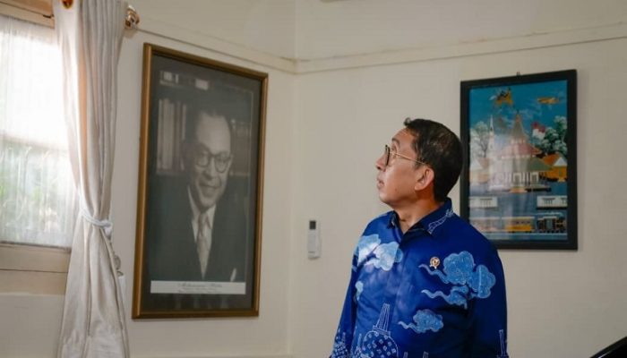 Tinjau Vila Bung Hatta dan Vila Riung Gunung, Menteri Kebudayaan Dorong Pemanfaatan Gedung Bersejarah untuk Pemajuan Ekonomi Budaya