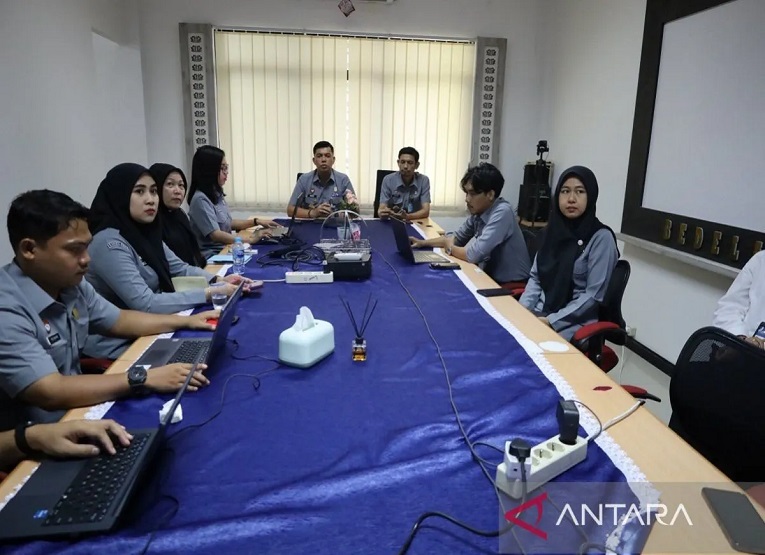 Ilustrasi - Kanwil Kemenkum Riau laksanakan pemaparan aplikasi MagangKUM secara virtual untuk optimalisasi program Magang Nasional. (Dok: Kemnaker/antaranews)