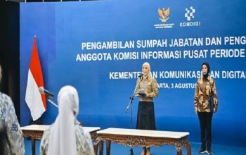 Menkomdigi Meutya Hafid menyampaikan amanat dalam acara Pengambilan Sumpah Jabatan dan Pengukuhan Anggota KIP Periode 2026-2030 di Media Center, Kantor Kementerian Komdigi, Jakarta Pusat. (Dok: komdigi.go.id)