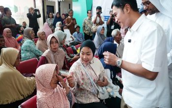Sebanyak 500 warga di wilayah Banyumas Raya berkesempatan mendapatkan operasi katarak gratis melalui kolaborasi Kementerian Kesehatan, Noor Dubai Foundation, PERDAMI, dan Rumah Sakit Khusus Mata (RSKM) Purwokerto. (Dok: Kemkes.go.id)