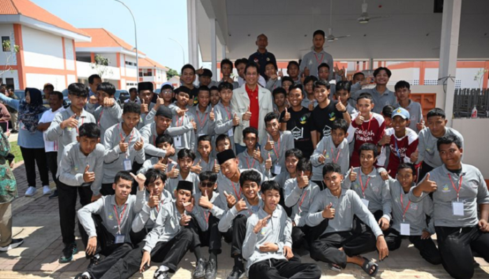 pastikan sekolah rakyat di surabaya