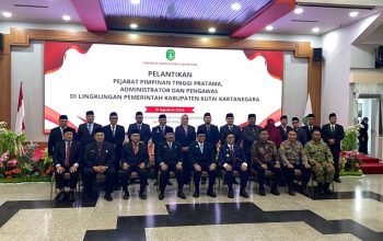 Pelantikan pejabat Pimpinan Tinggi Pratama, Administrator dan Pengawas di lingkungan Pemerintah Kabupaten Kutai Kartanega. (Irvan/dutakaltimnews.com)