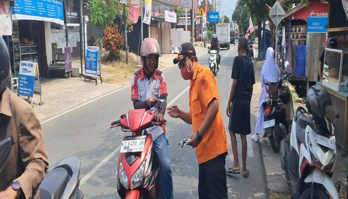 pembagian masker gratis2
