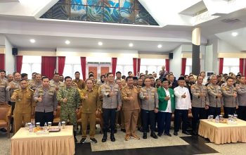 Kejahatan Finansial Siber Telan Kerugian Rp9,1 Triliun, Polda Kaltim Luncurkan CRC di Kukar 8 Mini Launching Cyber Resilient Community Melalui Pemolisian Masyarakat yang Kolaboratif Guna Mitigasi Kejahatan Finansial Cyber. (Irvan/dutakaltimnews.com)