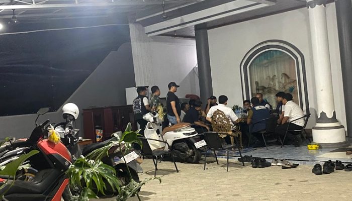 penggeledahan rumah di jalan danau melilntang
