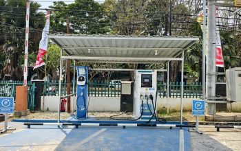 SPKLU (Stasiun Pengisian Kendaraan Listrik Umum) di PLN Tenggarong (Foto : Andri/dutakaltimnews.com)