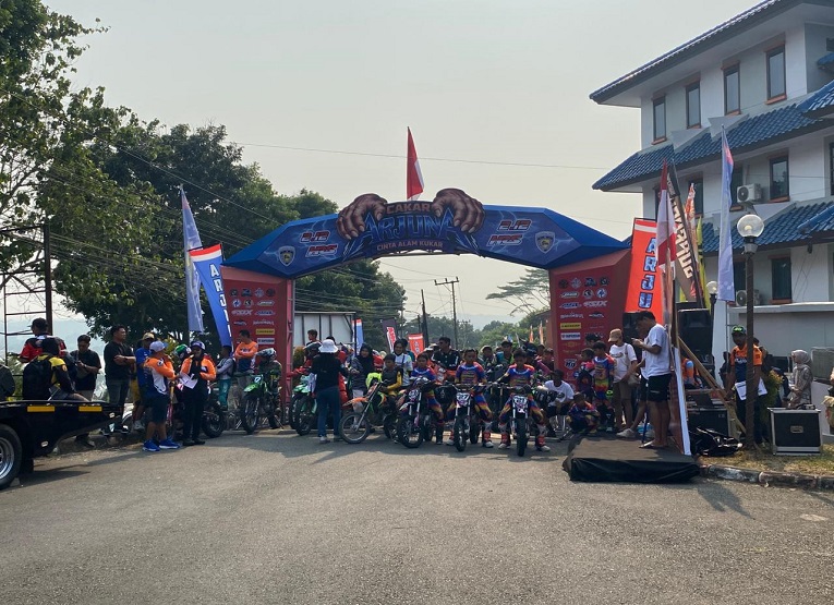Pembukaan Event Arjuna Cinta Alam Kukar 2026. (Irvan/dutakaltimnews.com)